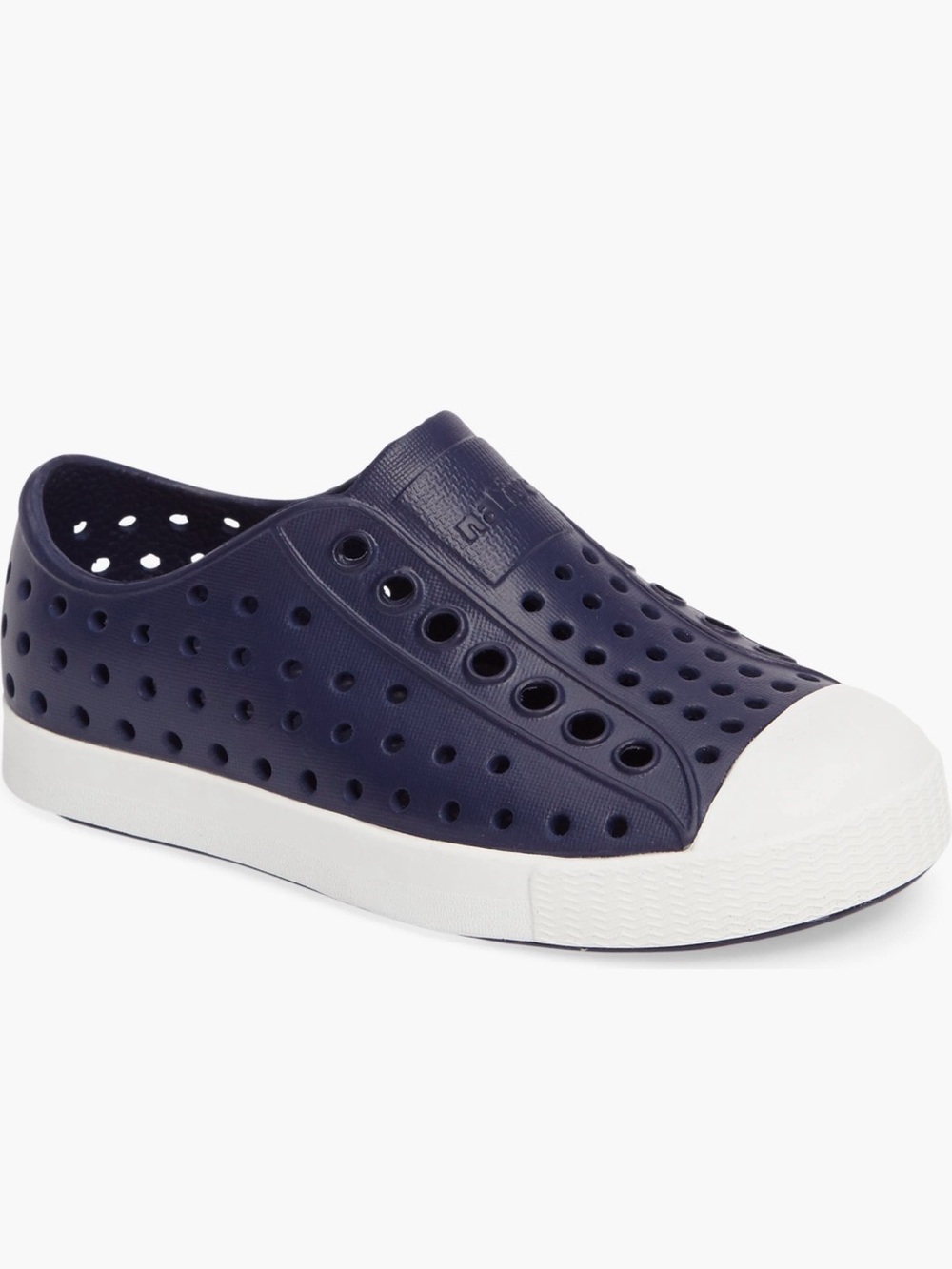 Native Kids Water Shoe Slip-On Sneaker in Navy & White, size 5